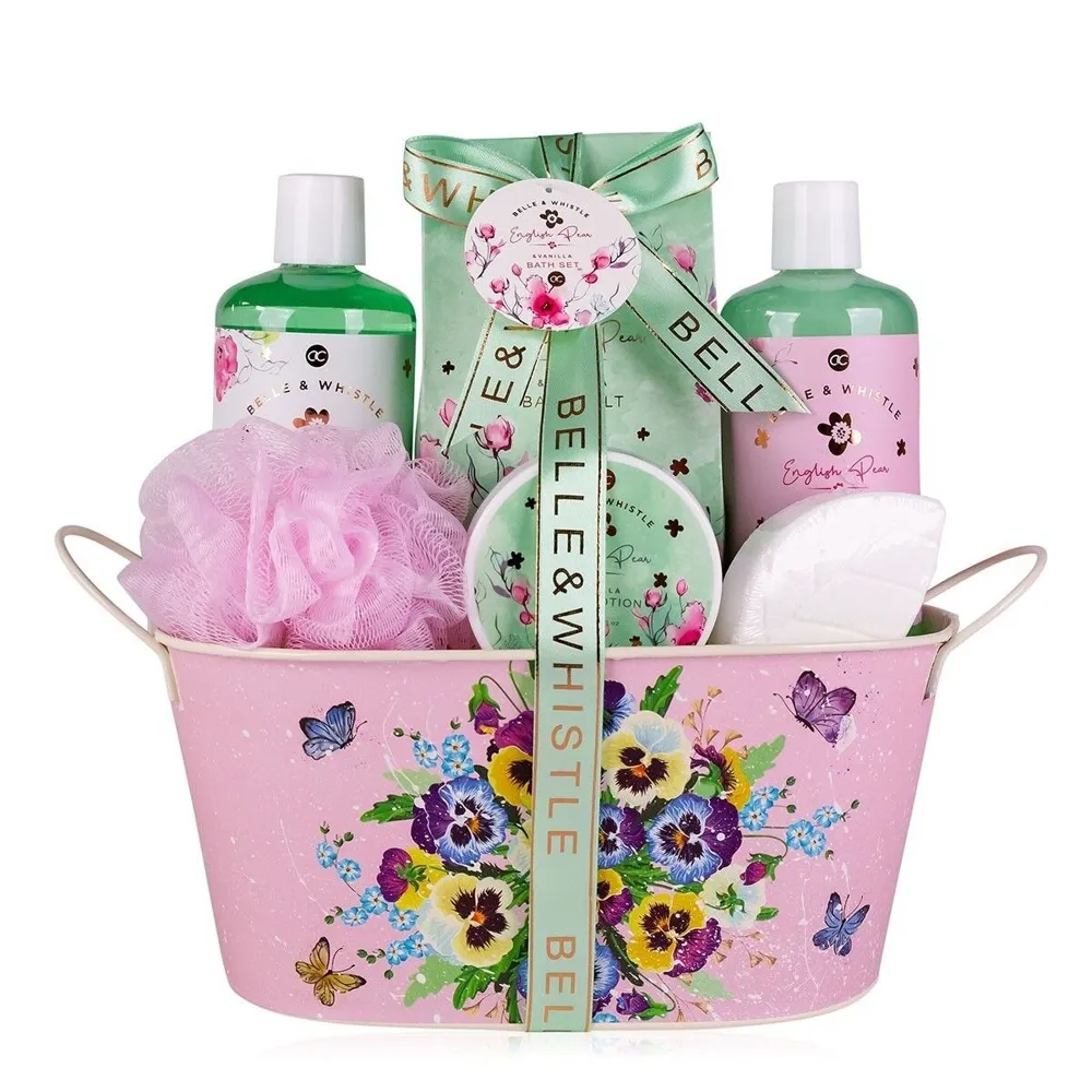 set de baie belle & whistle într o cadă din tablă imprimată set de baie belle & whistle într o cadă din tablă imprimată